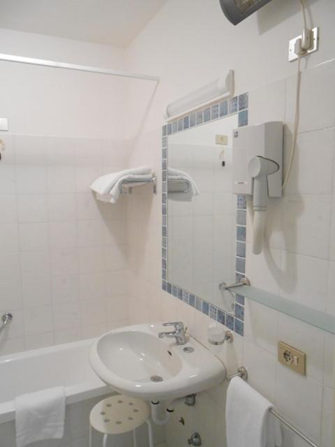 Residence San Luigi Limone sul Garda Εξωτερικό φωτογραφία